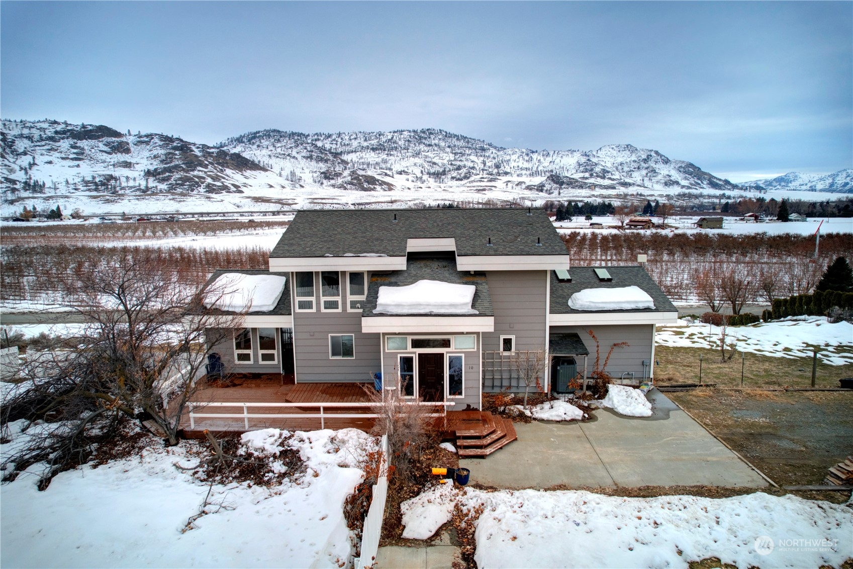 10 Sunrise Heights Road Malott, WA 98840 - Photo 4 of 40 a view of a house with outdoor space