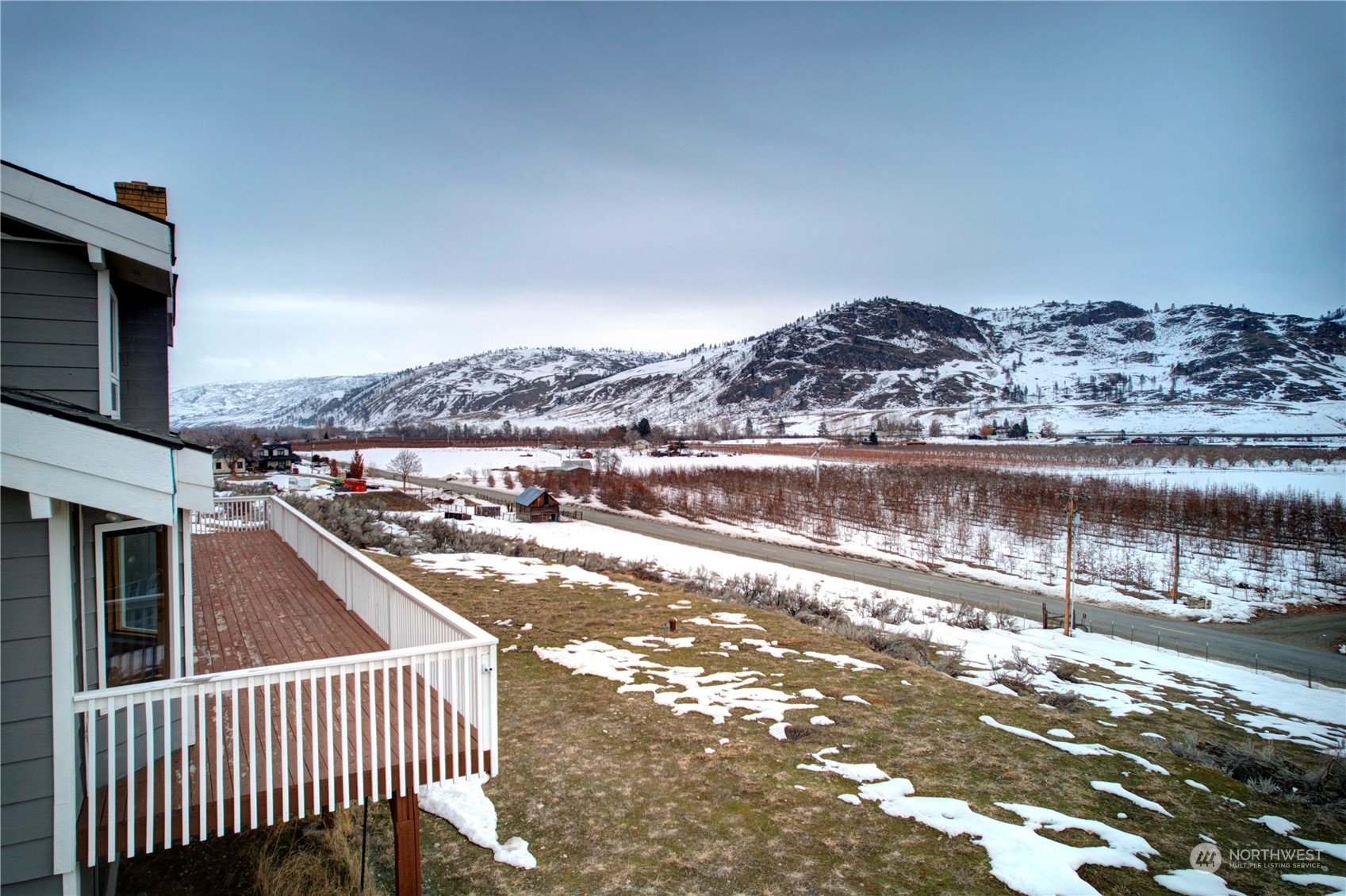 10 Sunrise Heights Road Malott, WA 98840 - Photo 10 of 40 a view of a lake from a balcony