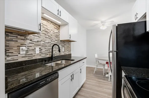 $128,500 | 4530 Park Commons Drive, Unit 119, St. Louis Park, MN 55416