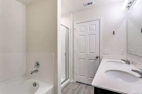 $1,695 | 11922 Sitio Plaines, San Antonio, TX 78254