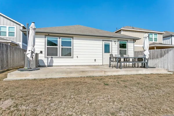 $1,695 | 11922 Sitio Plaines, San Antonio, TX 78254