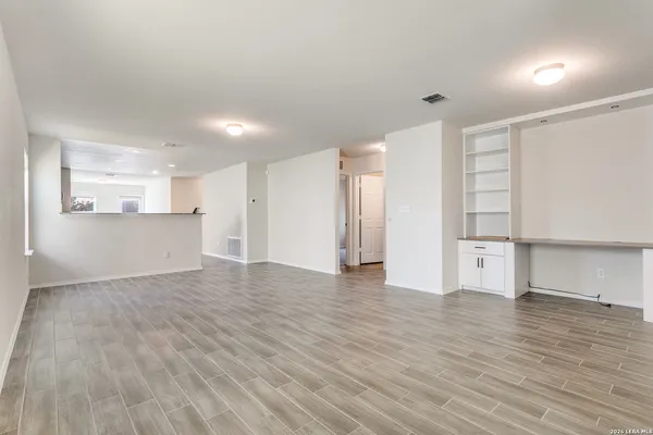 $1,695 | 11922 Sitio Plaines, San Antonio, TX 78254