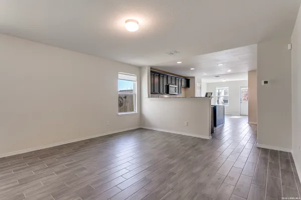 $1,695 | 11922 Sitio Plaines, San Antonio, TX 78254