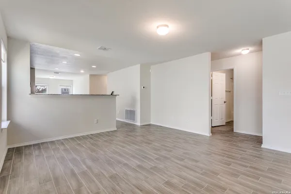 $1,695 | 11922 Sitio Plaines, San Antonio, TX 78254