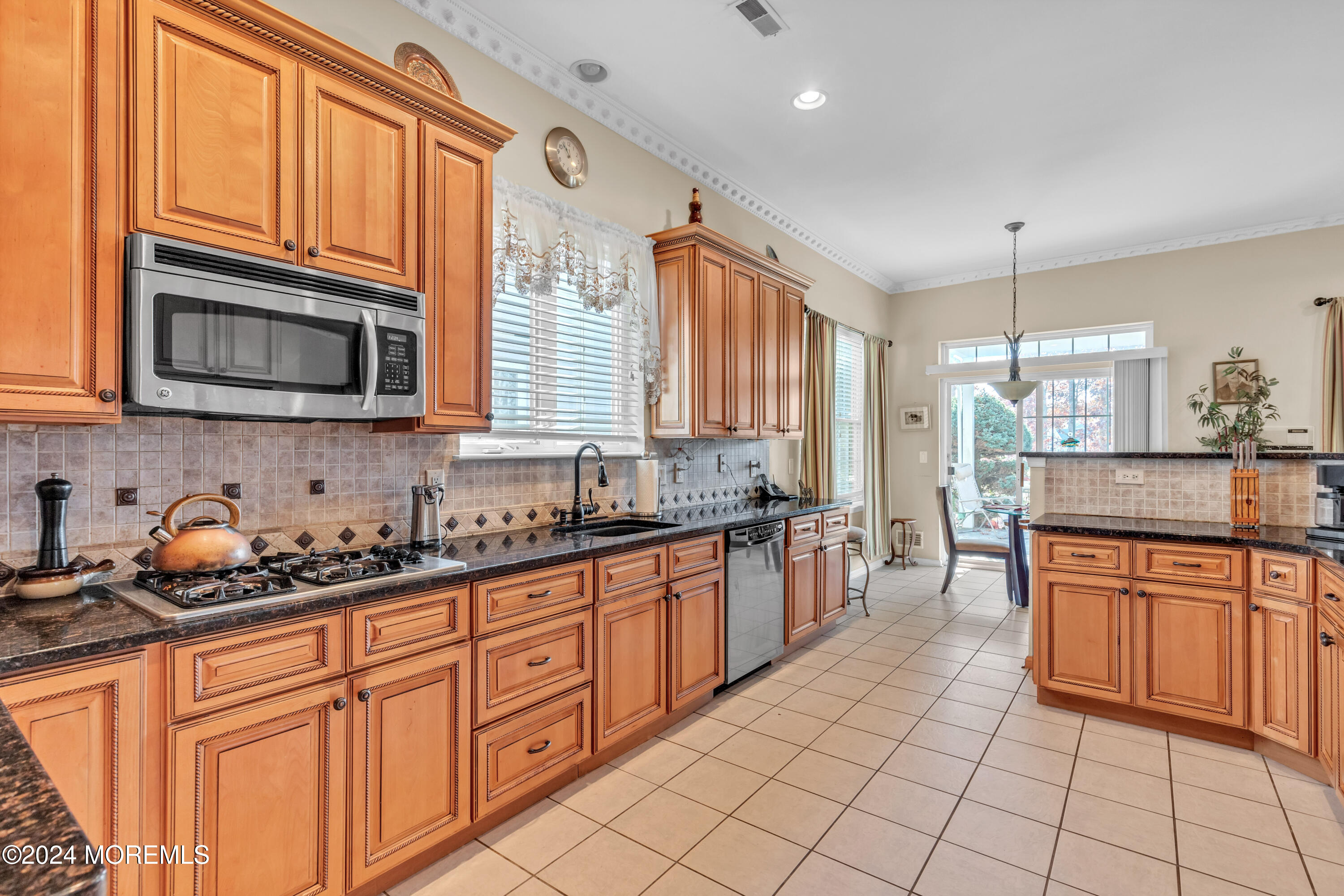 26 Pine Valley Road Jackson, NJ 08527 - Photo 18 of 47 Interior-28