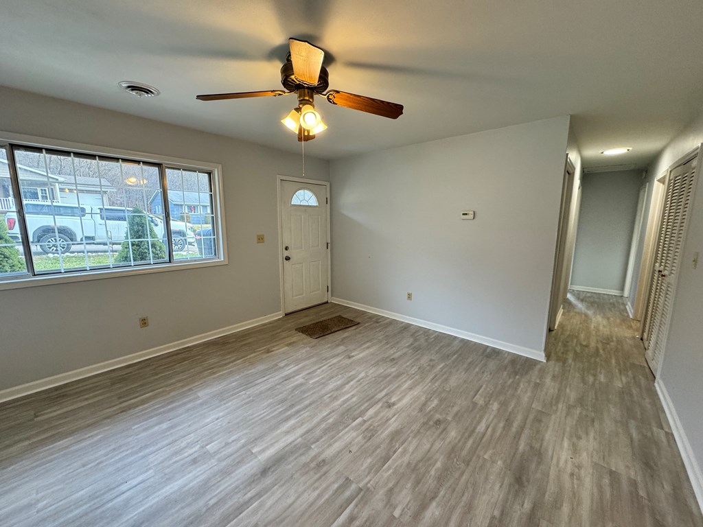 244 Rocca Way Franklin, PA 16323 - Photo 5 of 20 Gallery Image 5