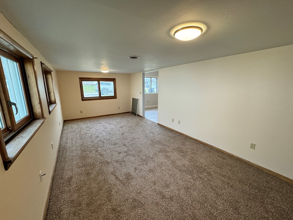244 Rocca Way Franklin, PA 16323 - Photo 8 of 20 Gallery Image 8