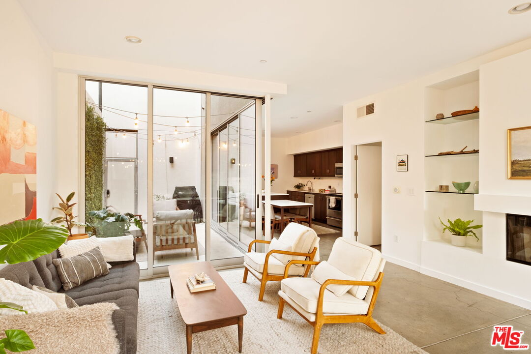 4270 Perlita Avenue Los Angeles, CA 90039 - Photo 15 of 40