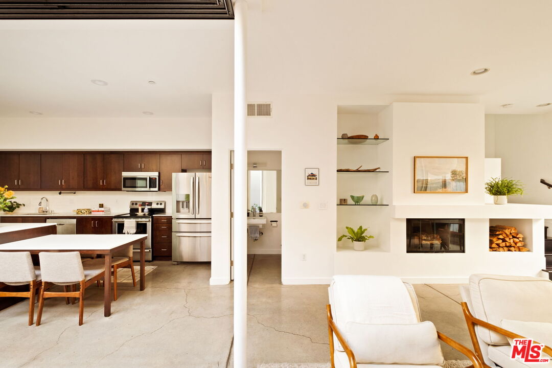 4270 Perlita Avenue Los Angeles, CA 90039 - Photo 18 of 40