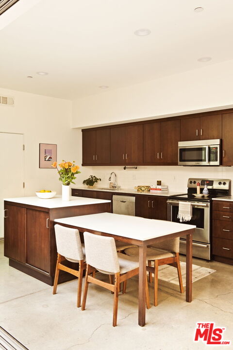 4270 Perlita Avenue Los Angeles, CA 90039 - Photo 19 of 40