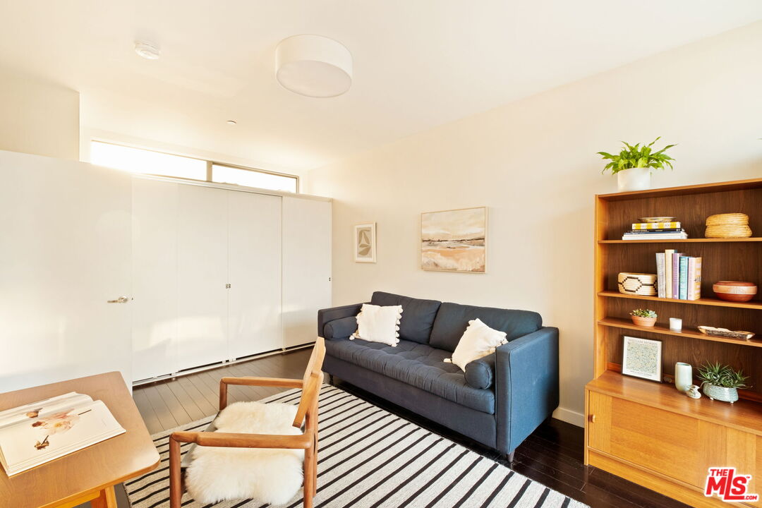 4270 Perlita Avenue Los Angeles, CA 90039 - Photo 31 of 40