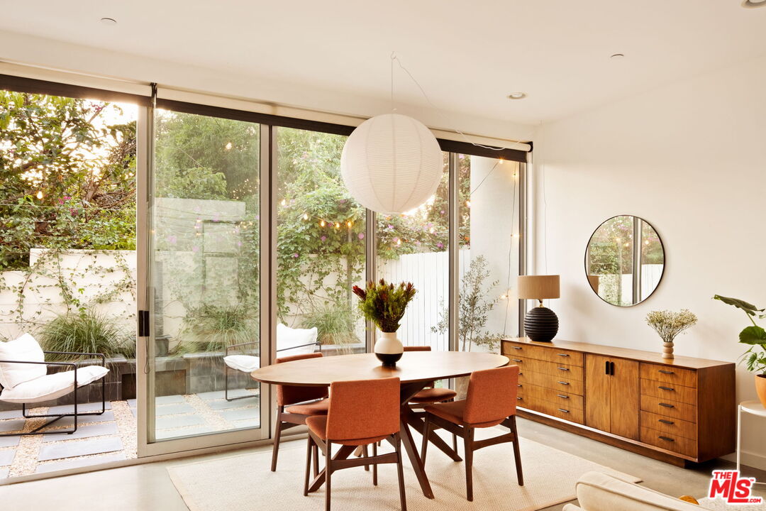 4270 Perlita Avenue Los Angeles, CA 90039 - Photo 7 of 40