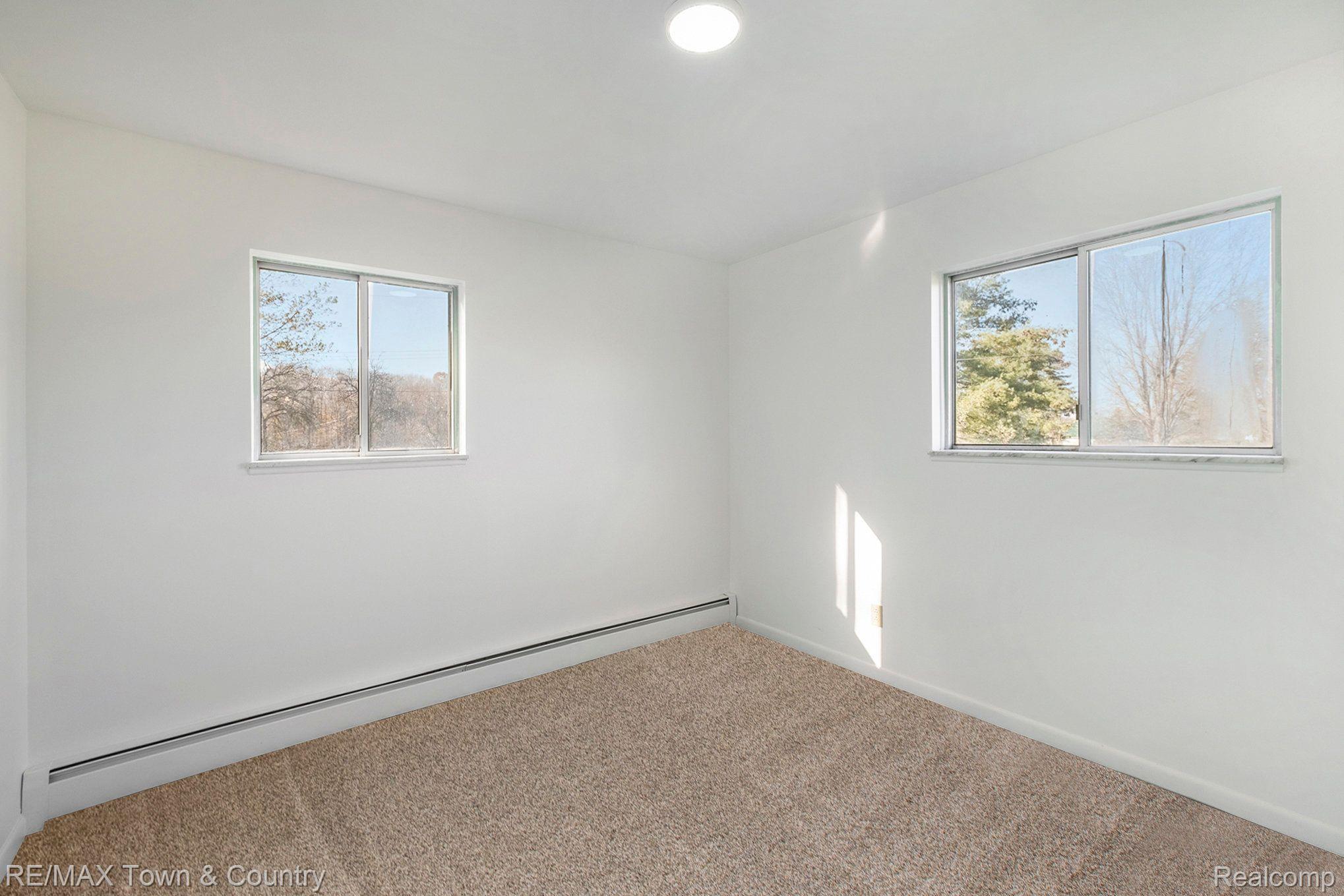 1285 North Van Vleet Road Flushing, MI 48433 - Photo 25 of 34 Gallery Image 25