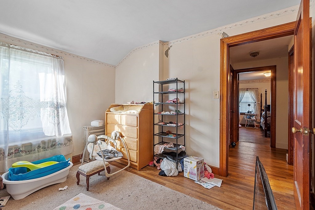 2 Arnold Road Worcester, MA 01607 - Photo 8 of 24 Gallery Image 8