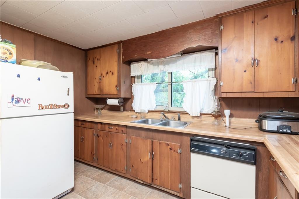 2438 Harding Road Connelly Springs, NC 28612 - Photo 29 of 36 Gallery Image 29