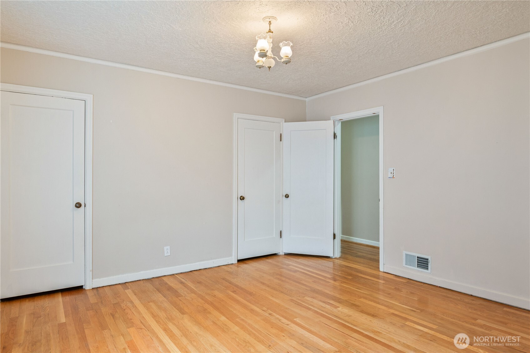2405 Maple Street Longview, WA 98632 - Photo 16 of 37 Gallery Image 16