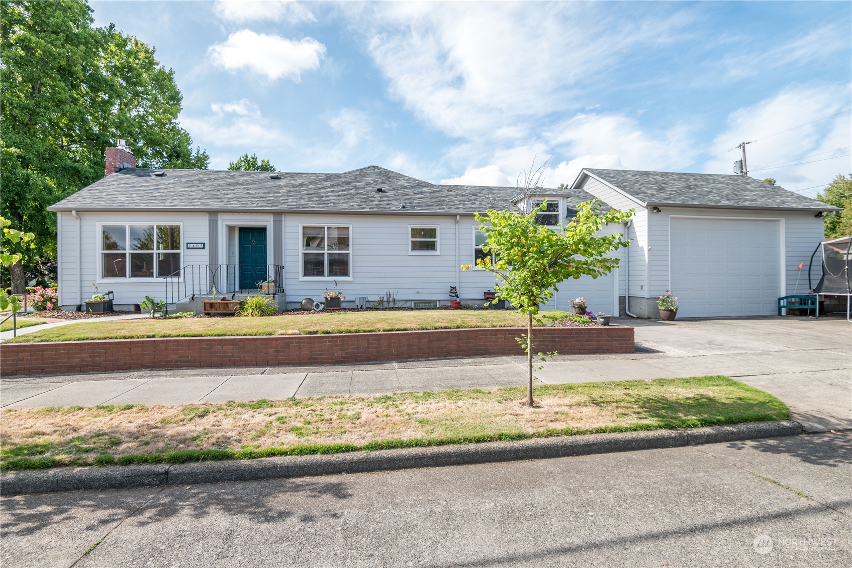 2405 Maple Street Longview, WA 98632 - Photo 2 of 37 Gallery Image 2