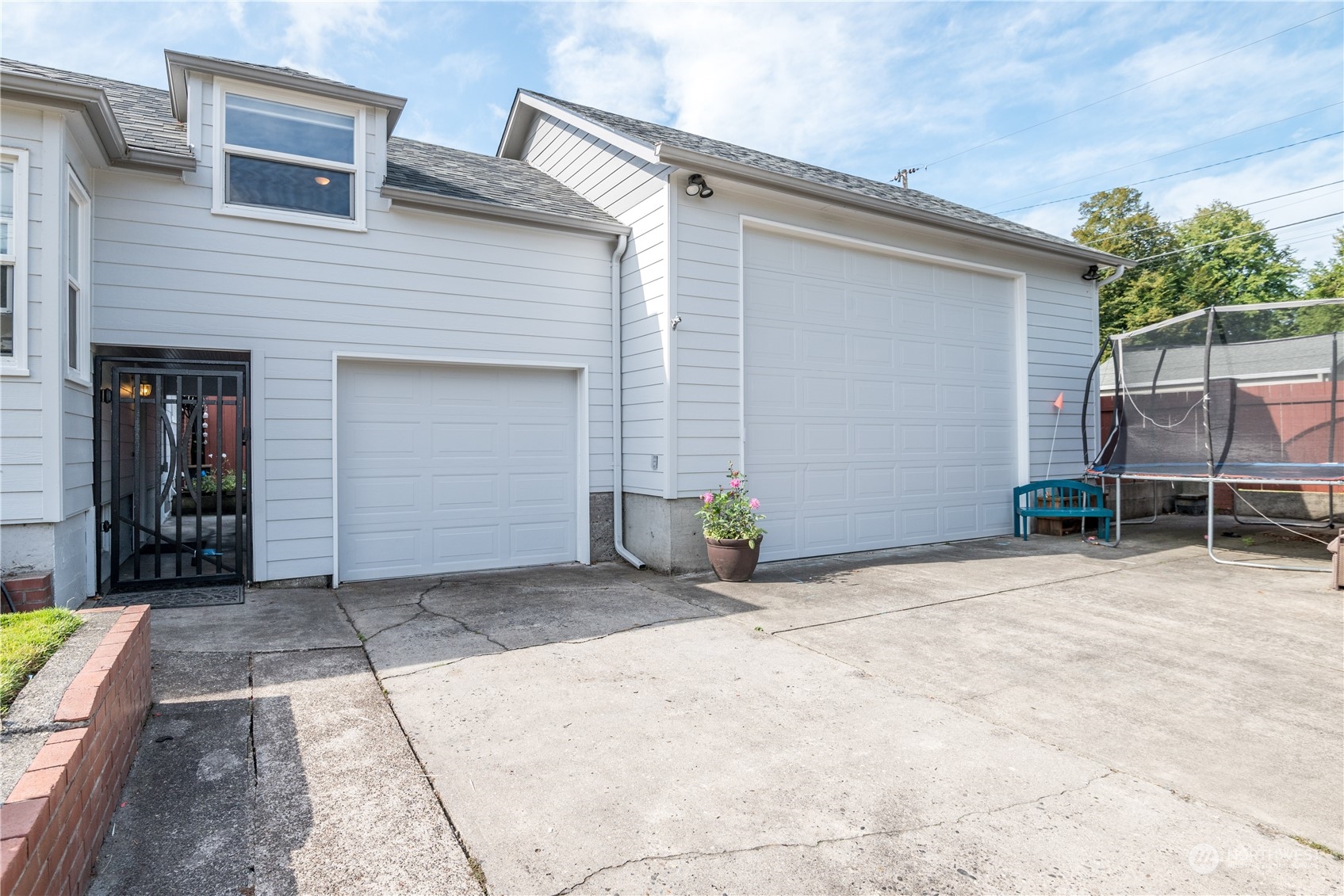 2405 Maple Street Longview, WA 98632 - Photo 3 of 37 Gallery Image 3