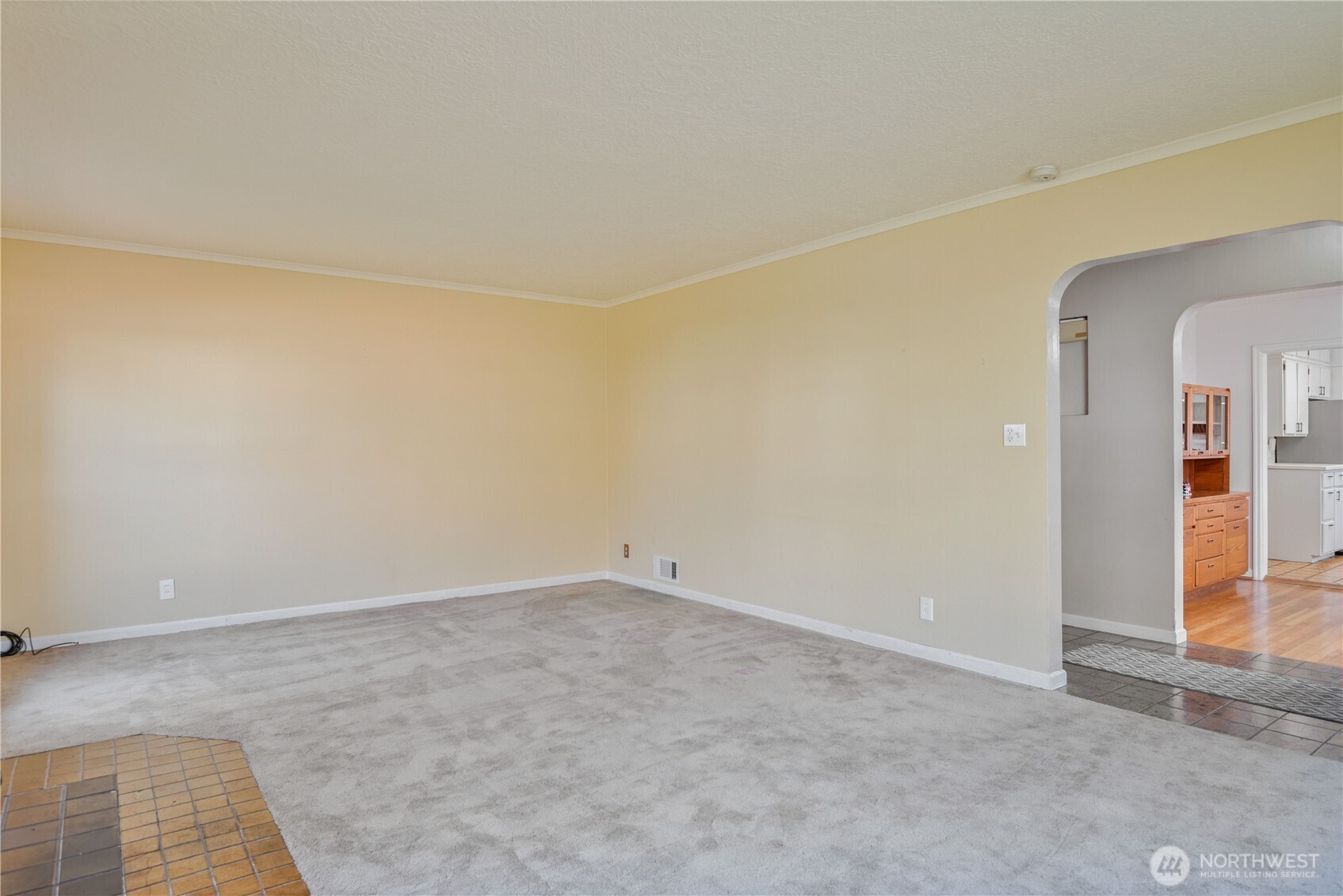 2405 Maple Street Longview, WA 98632 - Photo 6 of 37 Gallery Image 6