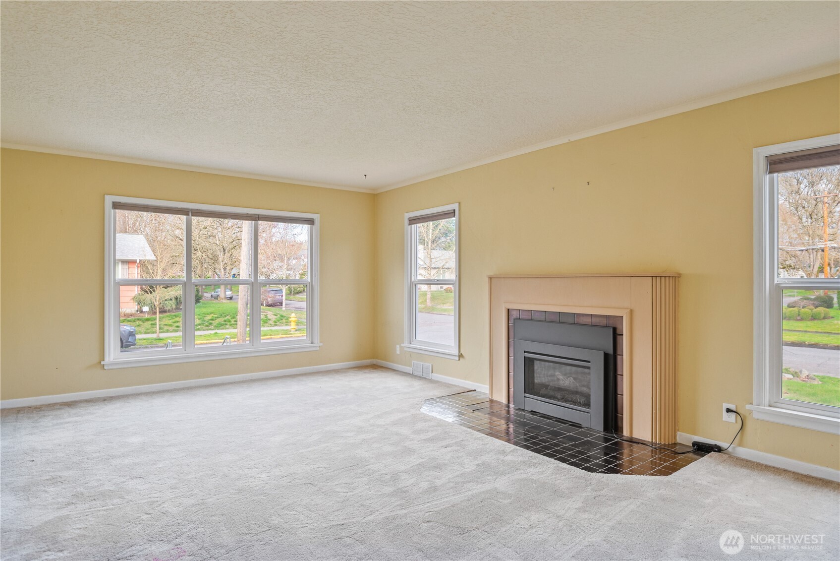 2405 Maple Street Longview, WA 98632 - Photo 7 of 37 Gallery Image 7
