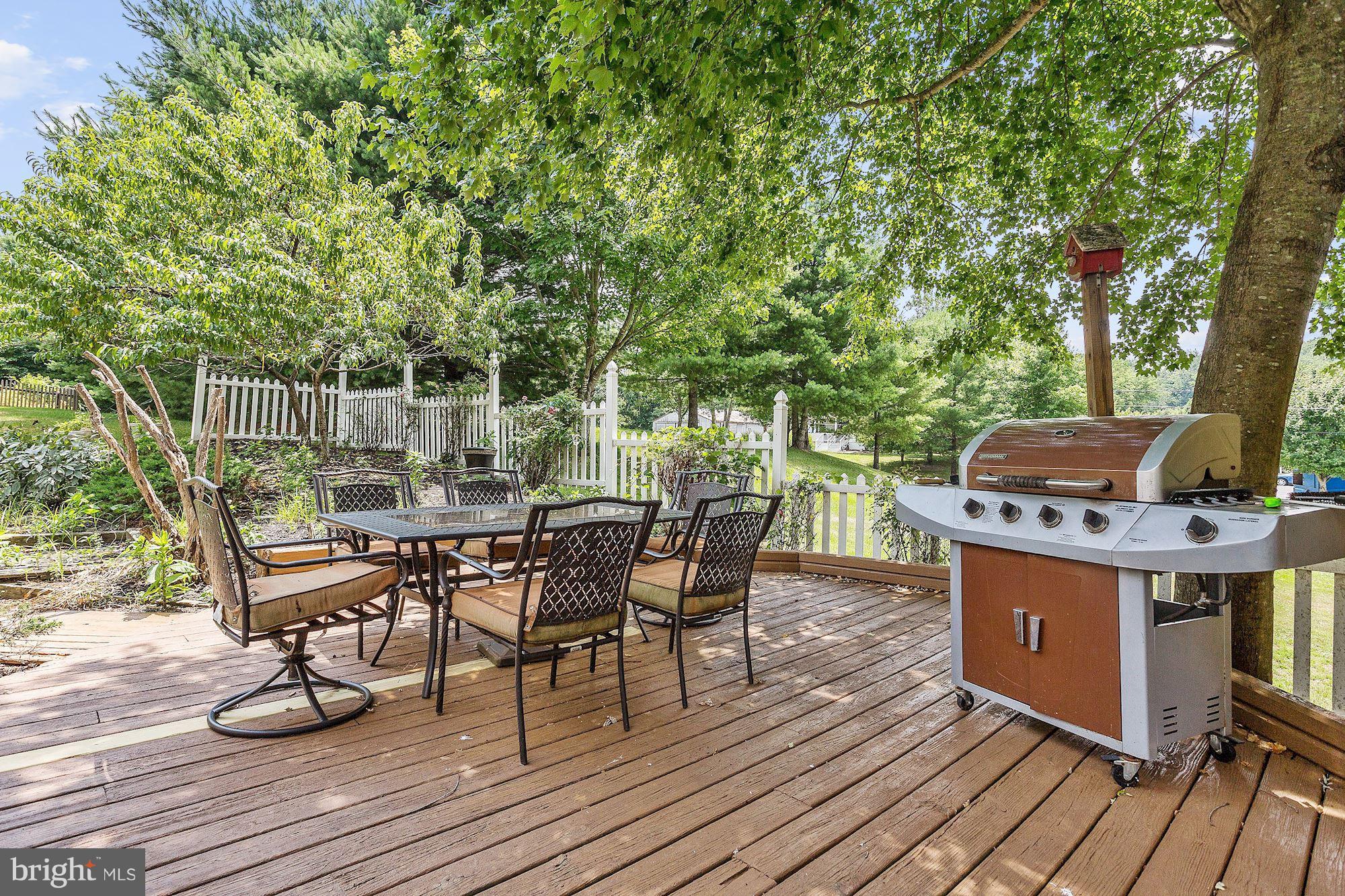 3610 Rusty Rim Ellicott City, MD 21043 - Photo 28 of 30 Deck