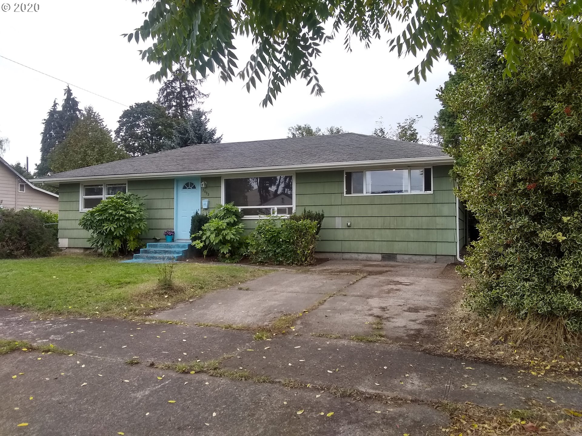1095 F Street Springfield, OR 97477 - Photo 2 of 30