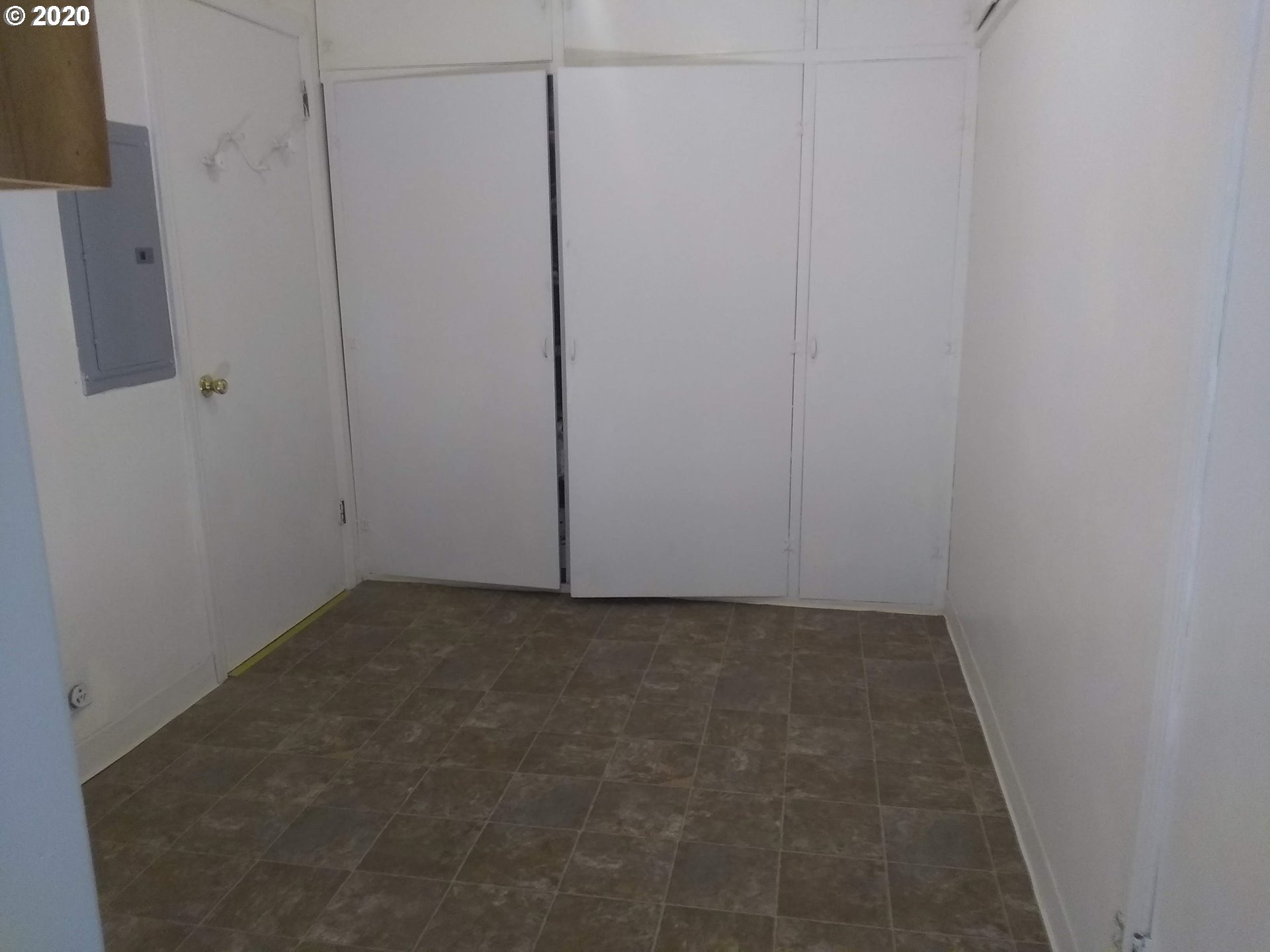 1095 F Street Springfield, OR 97477 - Photo 20 of 30