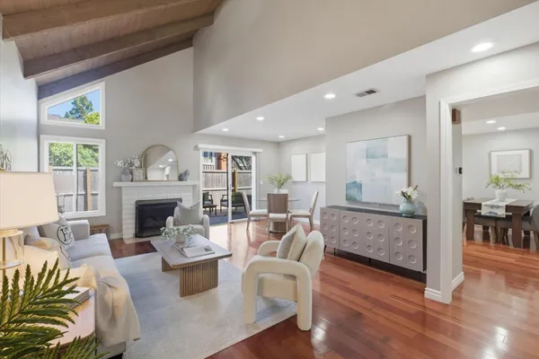 $1,850,000 | 22835 Poplar Grove Square, Cupertino, CA 95014