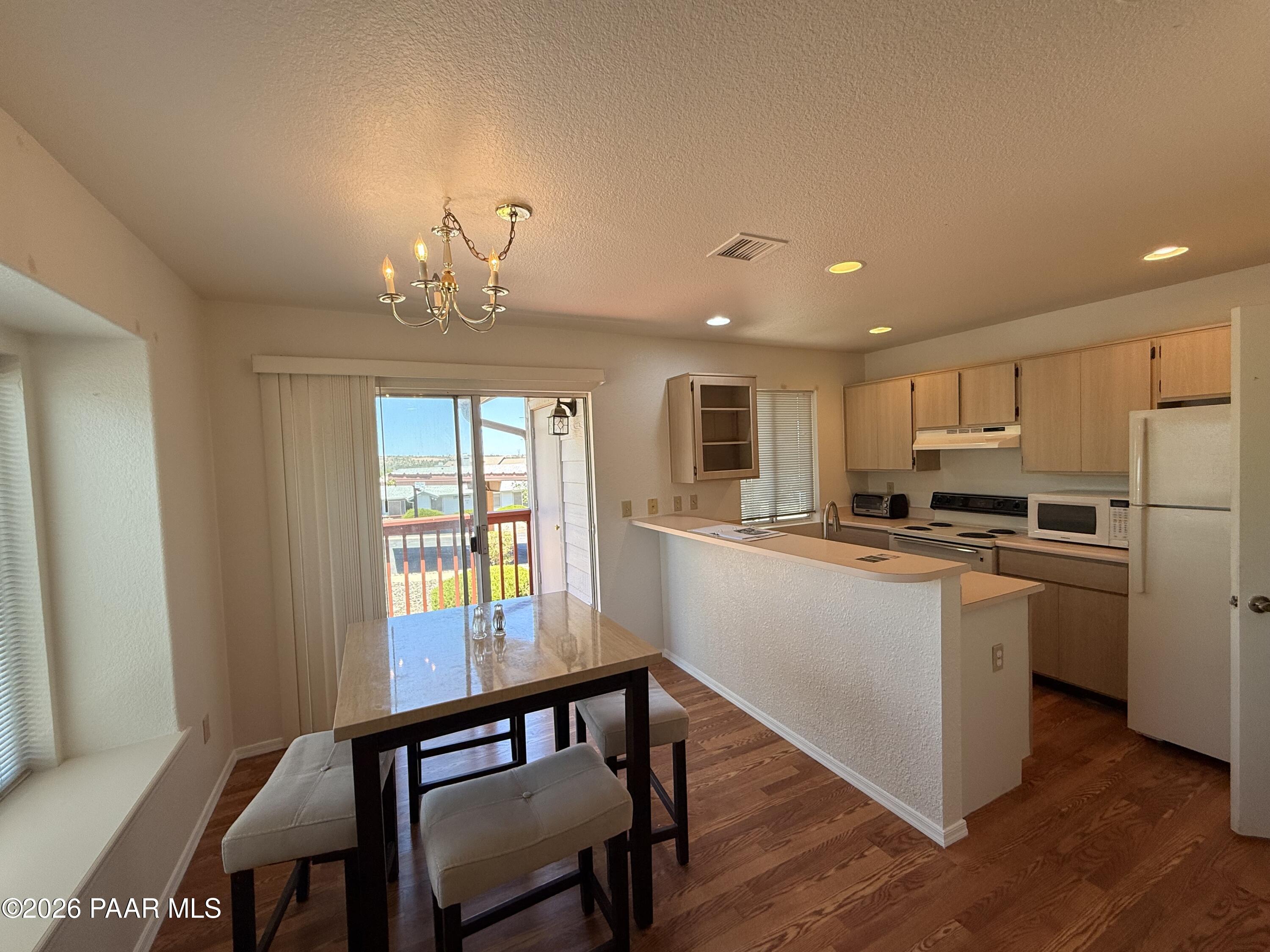 3059 Smokey Road, Unit 21E Prescott, AZ 86301 - Photo 21 of 37 Kitchen