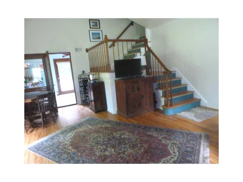 415 Gass Road Wexford, PA 15090 - Photo 4 of 25 Living Room.