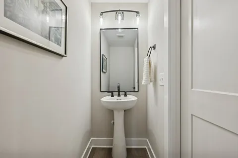 $429,999 | 2059 Oakwood Avenue, Nashville, TN 37207