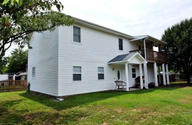 320 West Ocean Road Holly Ridge, NC 28445 - Photo 1 of 16 Primary Photo