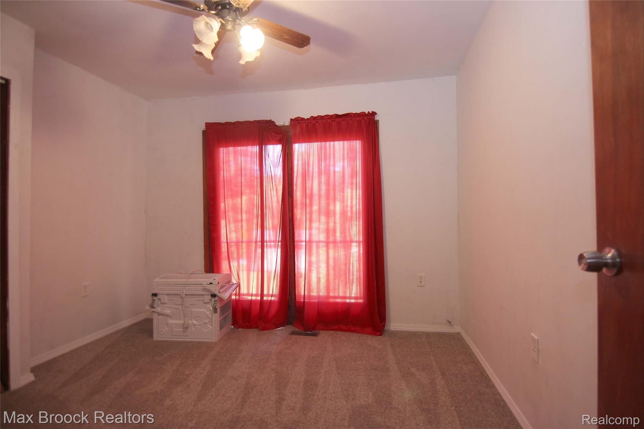 31462 Curtis Road Livonia, MI 48152 - Photo 21 of 38 Bedroom 3