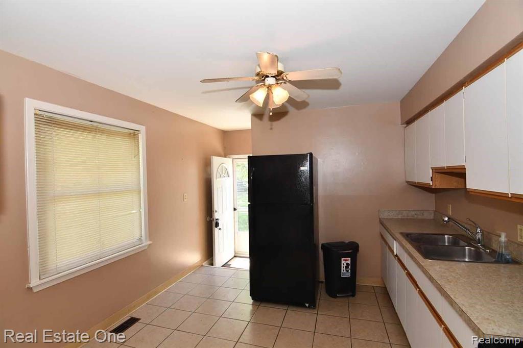 5705 Branch Road Flint, MI 48506 - Photo 20 of 25