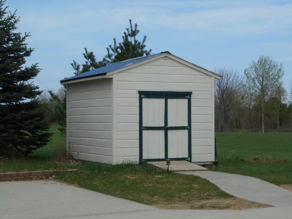 1847 East 24 Road Cadillac, MI 49601 - Photo 45 of 49 1794329-44.JPG