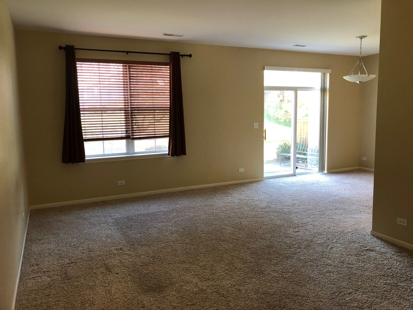 280 Grand Ridge Road St. Charles, IL 60175 - Photo 3 of 31