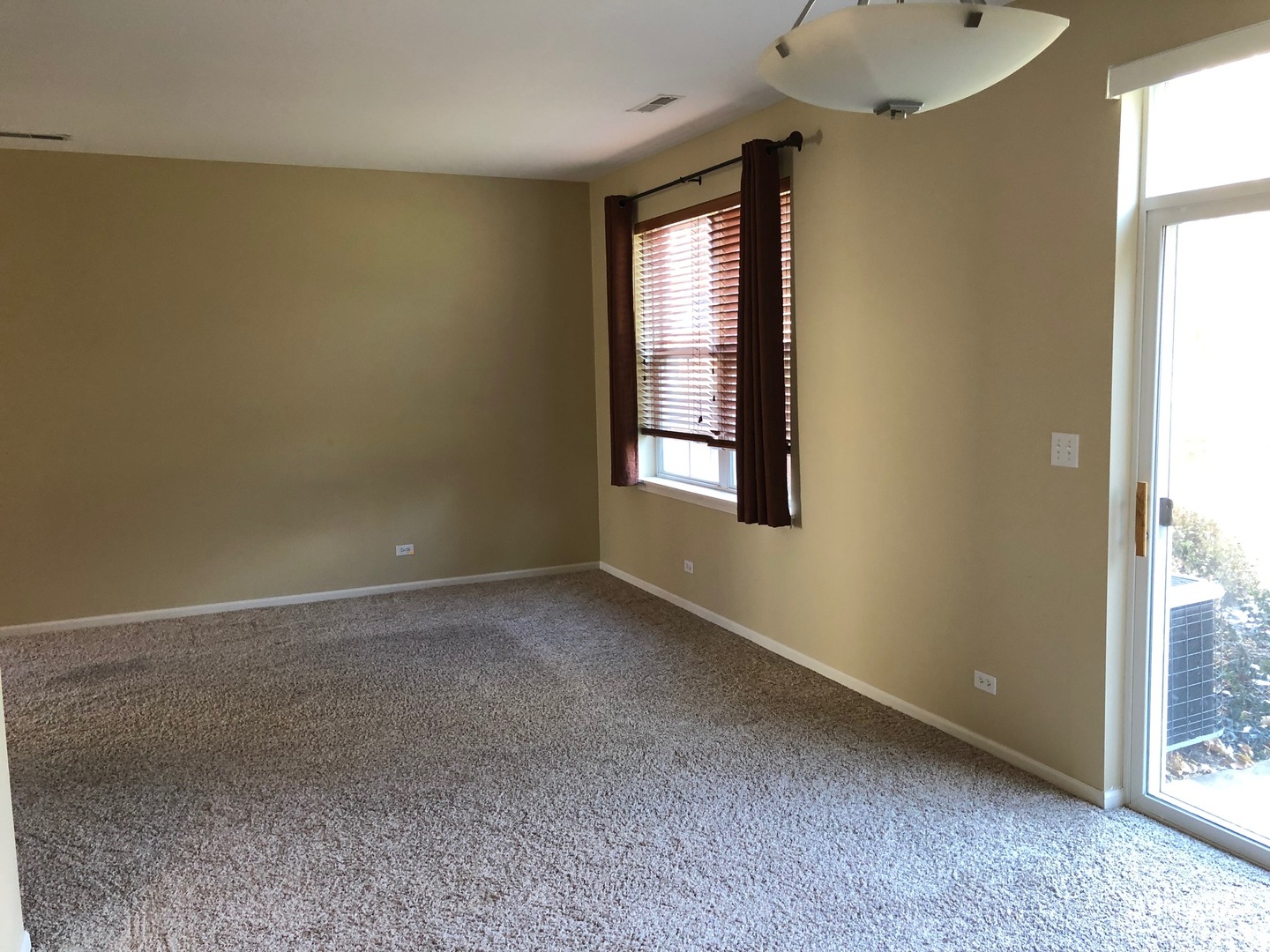 280 Grand Ridge Road St. Charles, IL 60175 - Photo 5 of 31