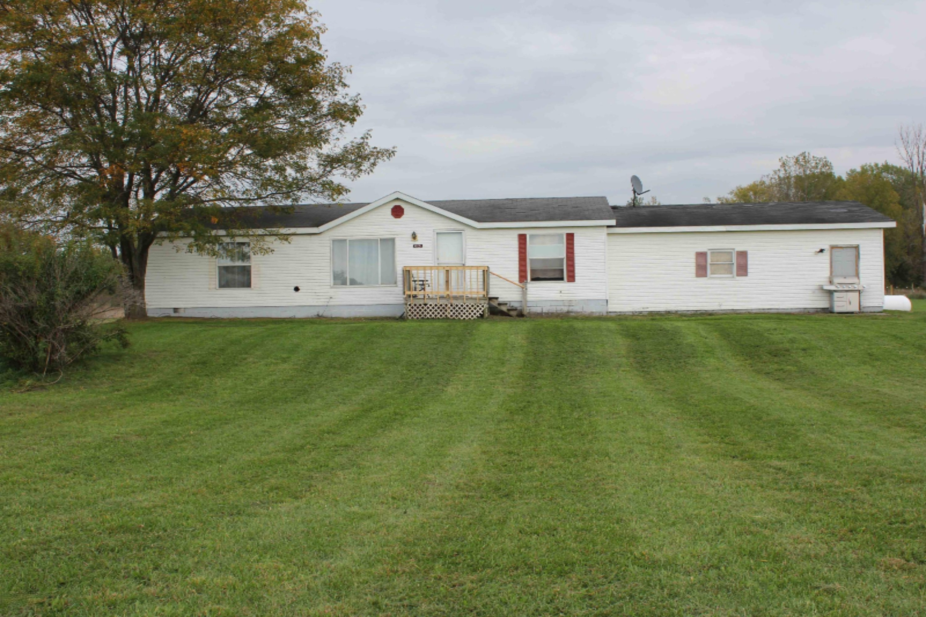 3748 Ensley Road Ravenna, MI 49451 - Photo 1 of 43 007