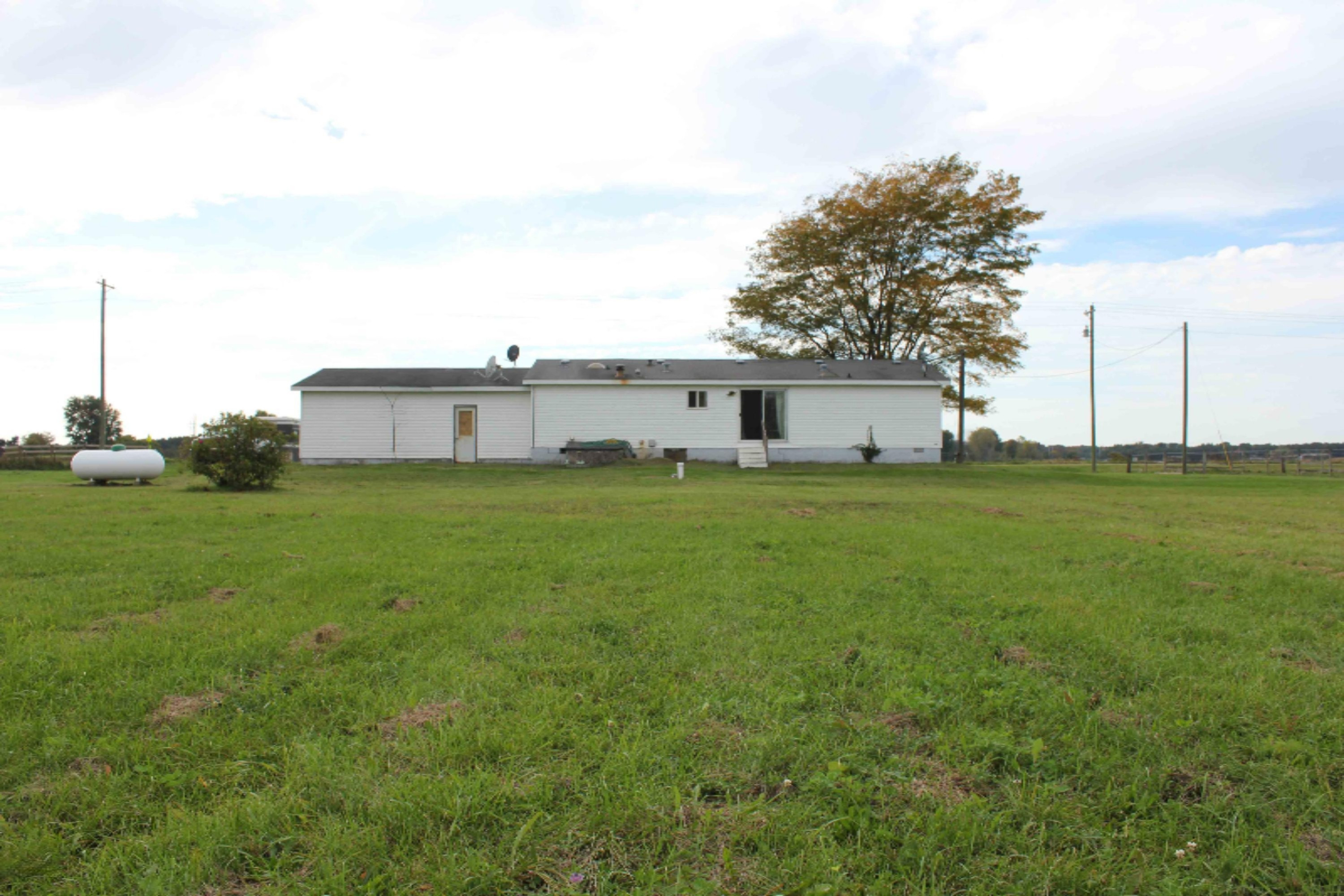 3748 Ensley Road Ravenna, MI 49451 - Photo 4 of 43 025