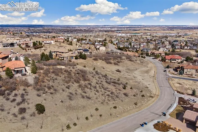 a view of a outdoor space