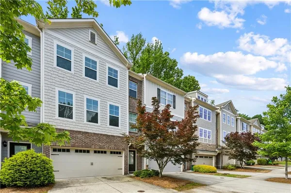 $387,000 | 2817 White Oak Lane, Decatur, GA 30032
