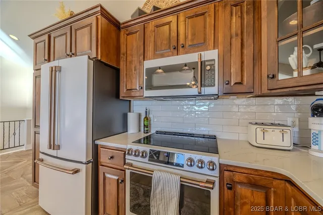 $715,000 | 201 Waterford Circle, Unit 201, Eldon, MO 65026