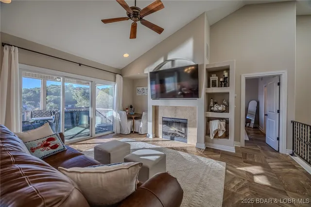 $715,000 | 201 Waterford Circle, Unit 201, Eldon, MO 65026