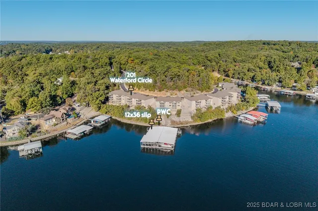 $715,000 | 201 Waterford Circle, Unit 201, Eldon, MO 65026