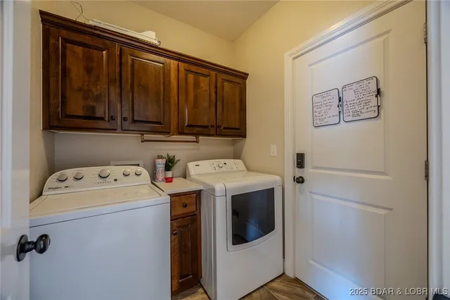 $715,000 | 201 Waterford Circle, Unit 201, Eldon, MO 65026