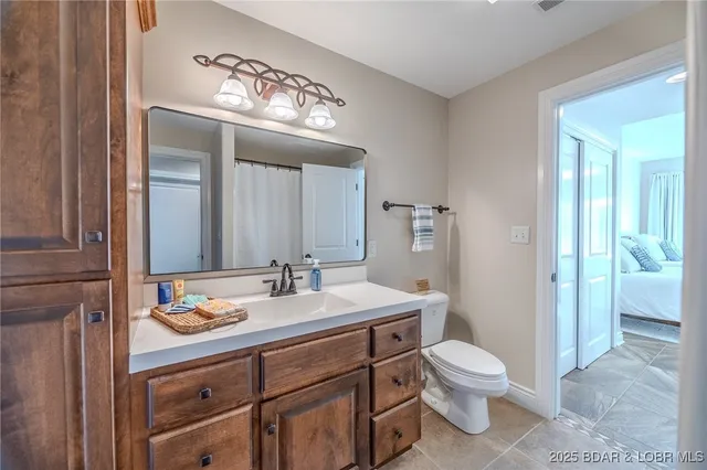 $715,000 | 201 Waterford Circle, Unit 201, Eldon, MO 65026