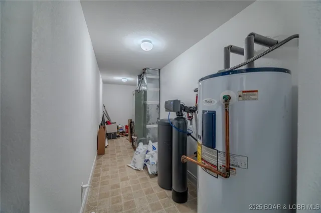 $715,000 | 201 Waterford Circle, Unit 201, Eldon, MO 65026