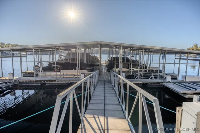 $715,000 | 201 Waterford Circle, Unit 201, Eldon, MO 65026