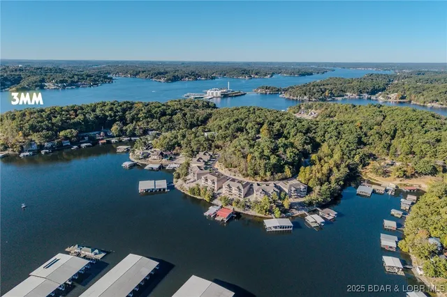 $715,000 | 201 Waterford Circle, Unit 201, Eldon, MO 65026