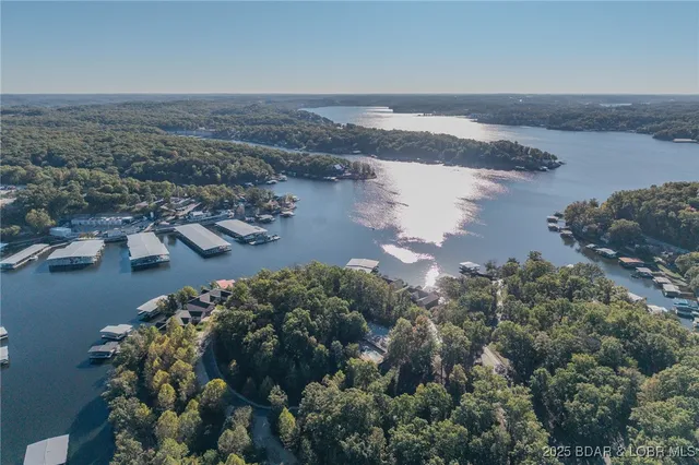 $715,000 | 201 Waterford Circle, Unit 201, Eldon, MO 65026